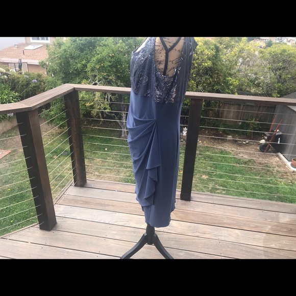 Evening Gown (additionalpics) - Picture 3 of 3